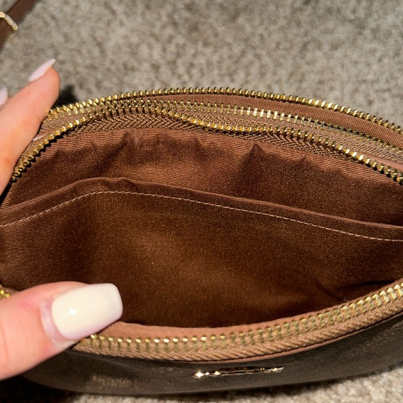 coach purse! - Picture 6 of 6